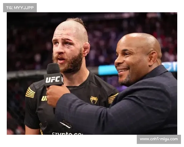 UFC320赛后普罗哈兹卡感谢团队全力支持并分享康复心得